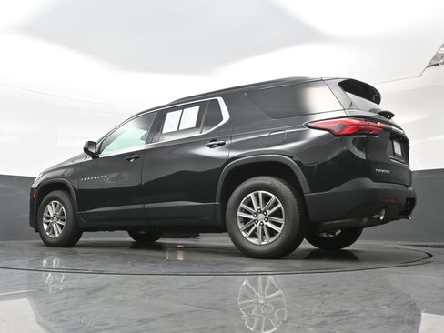Used 2022 Chevrolet Traverse LT image 30