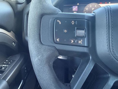 Certified 2023 Land Rover Defender 110 V8 AWD/4WD image 17