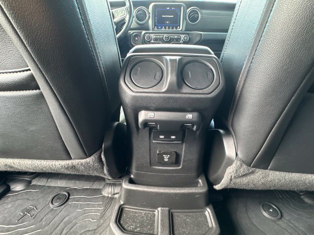Used 2022 Jeep Wrangler Unlimited Sahara w/ Cold Weather Group AWD/4WD image 25