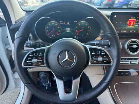 Used 2022 Mercedes-Benz GLC 300 4MATIC image 17