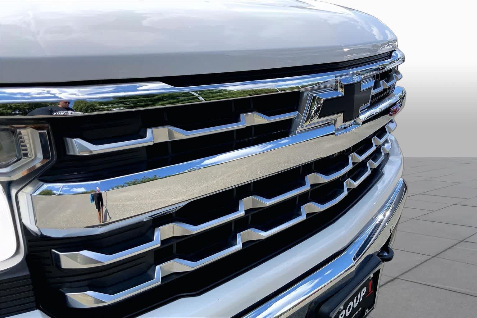 Used 2022 Chevrolet Silverado 1500 LTZ AWD/4WD image 30