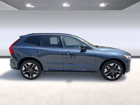 New 2026 Volvo XC60 B5 Plus w/ Climate Package image 8