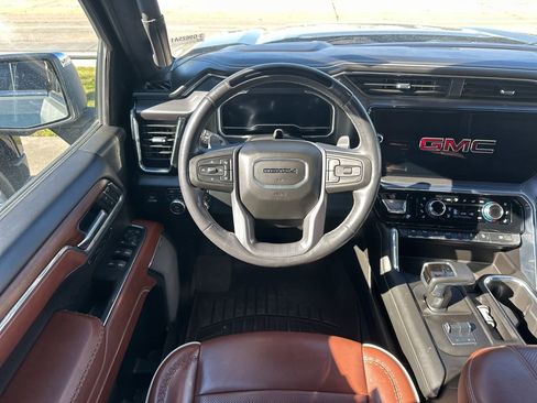 Used 2023 GMC Sierra 1500 Denali Ultimate image 11