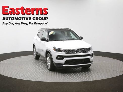 Used 2025 Jeep Compass Limited AWD/4WD image 50