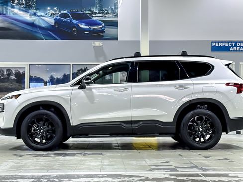 Used 2022 Hyundai Santa Fe XRT image 2
