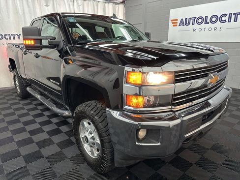 Used 2015 Chevrolet Silverado 2500 LT w/ LT Convenience Package image 2