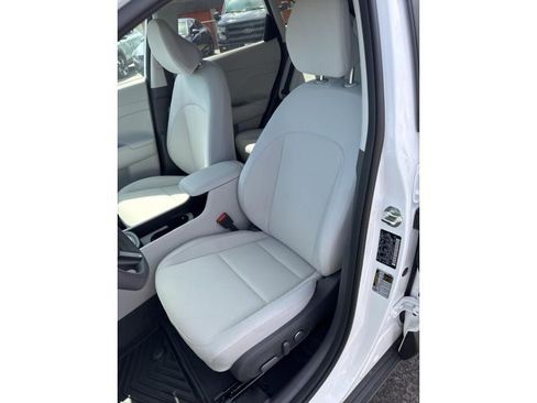 New 2025 Hyundai Kona SEL AWD/4WD image 12