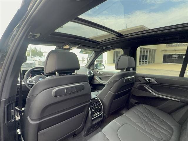 Used 2024 BMW X5 xDrive50e w/ M Sport Package AWD/4WD image 28