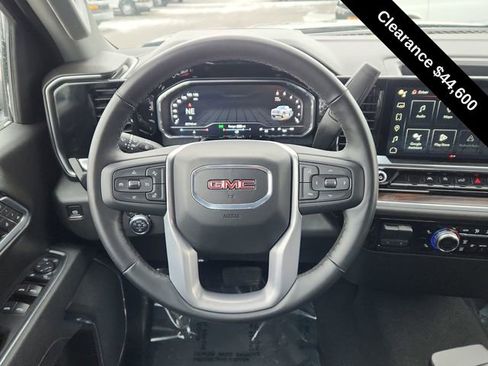 Used 2025 GMC Sierra 1500 SLT image 36