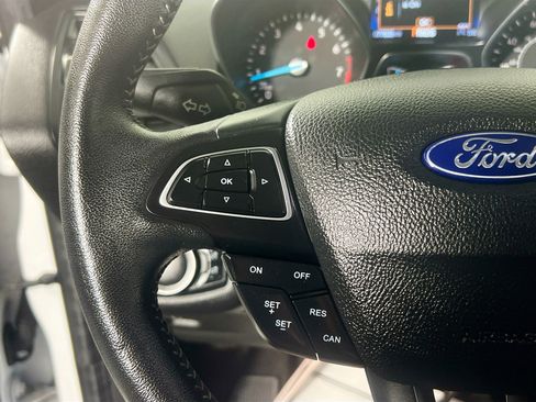 Used 2019 Ford Escape SE FWD image 18