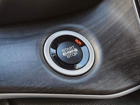 New 2025 Jeep Grand Cherokee Limited w/ Black Appearance Package image 23