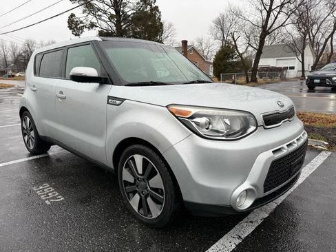 Used 2015 Kia Soul ! w/ Sun & Sound Package image 2