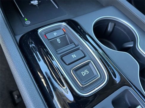 Used 2025 Honda Pilot Touring image 21