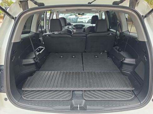 Used 2021 Honda Pilot Special Edition image 13