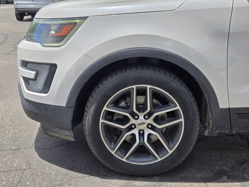 Used 2017 Ford Explorer Sport AWD/4WD image 9