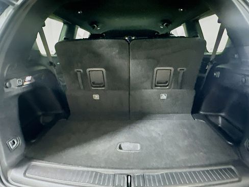 Used 2023 Jeep Grand Cherokee L Laredo RWD image 28