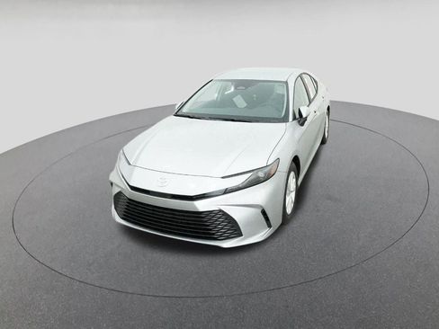 New 2026 Toyota Camry LE image 16