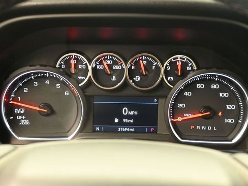 Used 2021 Chevrolet Silverado 1500 LT image 24