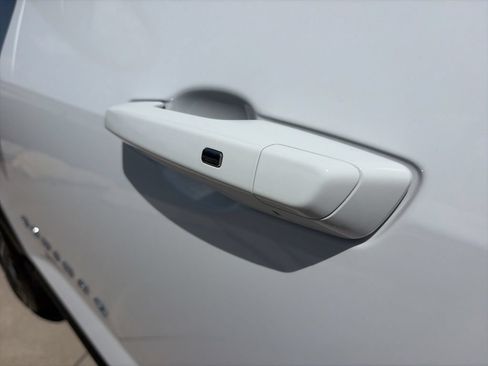 Used 2026 Chevrolet Equinox LT FWD image 41