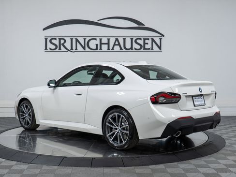 Used 2025 BMW 230i xDrive Coupe w/ Convenience Package image 7