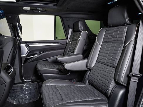 Used 2026 Cadillac Escalade V w/ LPO, ONYX Package AWD/4WD image 20