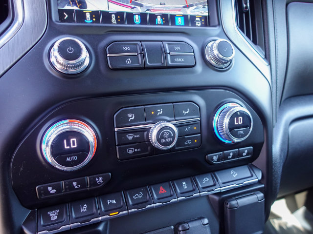 Used 2023 GMC Sierra 3500 Denali AWD/4WD image 23
