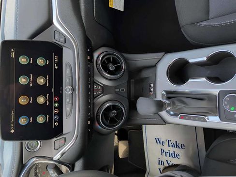 New 2025 Chevrolet Blazer LT w/ LPO, Black Sport Package image 13