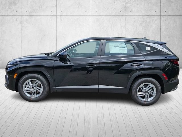 Used 2026 Hyundai Tucson SE FWD image 2