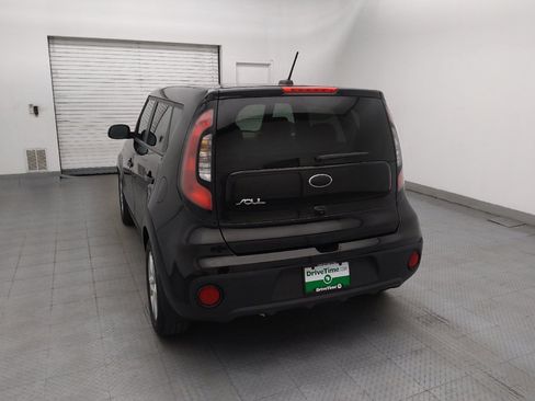 Used 2019 Kia Soul FWD image 6