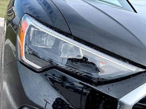 Used 2022 Audi Q3 2.0T Premium image 28