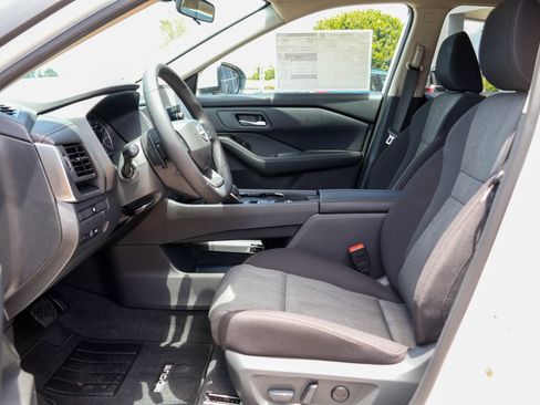 New 2026 Nissan Rogue SV FWD image 7