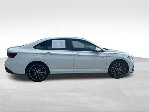 Certified 2025 Volkswagen Jetta GLI Autobahn image 6