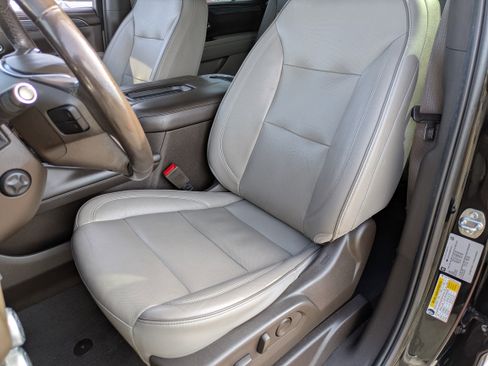 Used 2021 GMC Yukon SLT w/ SLT Luxury Plus Package image 20