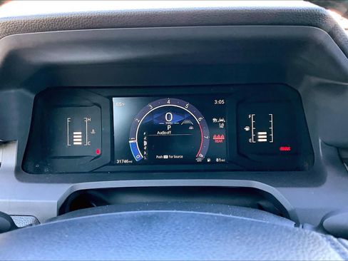 Certified 2024 Toyota Tacoma SR5 AWD/4WD image 26