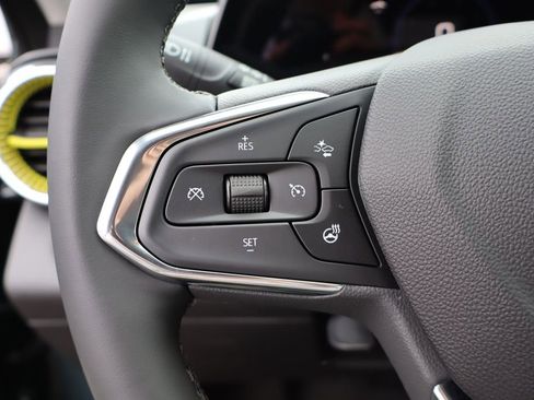 New 2026 Chevrolet Trax LT w/ Driver Confidence Package image 11