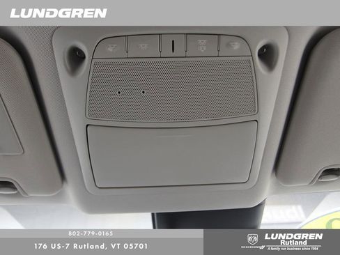 Used 2020 Nissan Rogue SV image 30