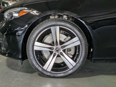 Used 2025 Mercedes-Benz C 300 Sedan image 25