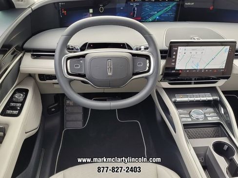 New 2026 Lincoln Nautilus Premier w/ Jet Appearance Package image 7