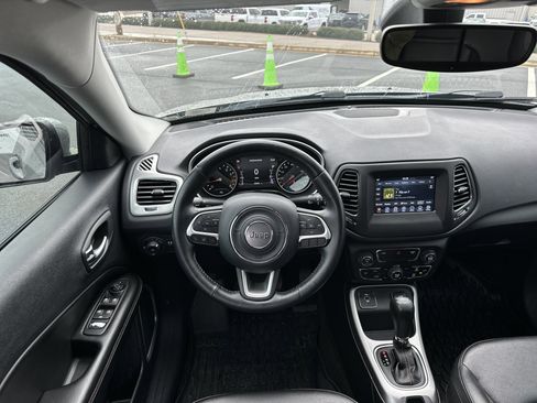 Used 2019 Jeep Compass Latitude w/ Popular Equipment Group image 23