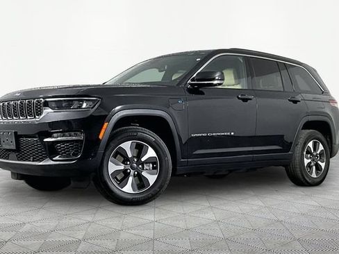 Used 2022 Jeep Grand Cherokee Limited 4xe w/ Luxury Tech Group II AWD/4WD image 1