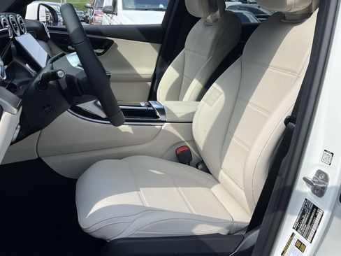 New 2026 Mercedes-Benz GLC 300 4MATIC image 18