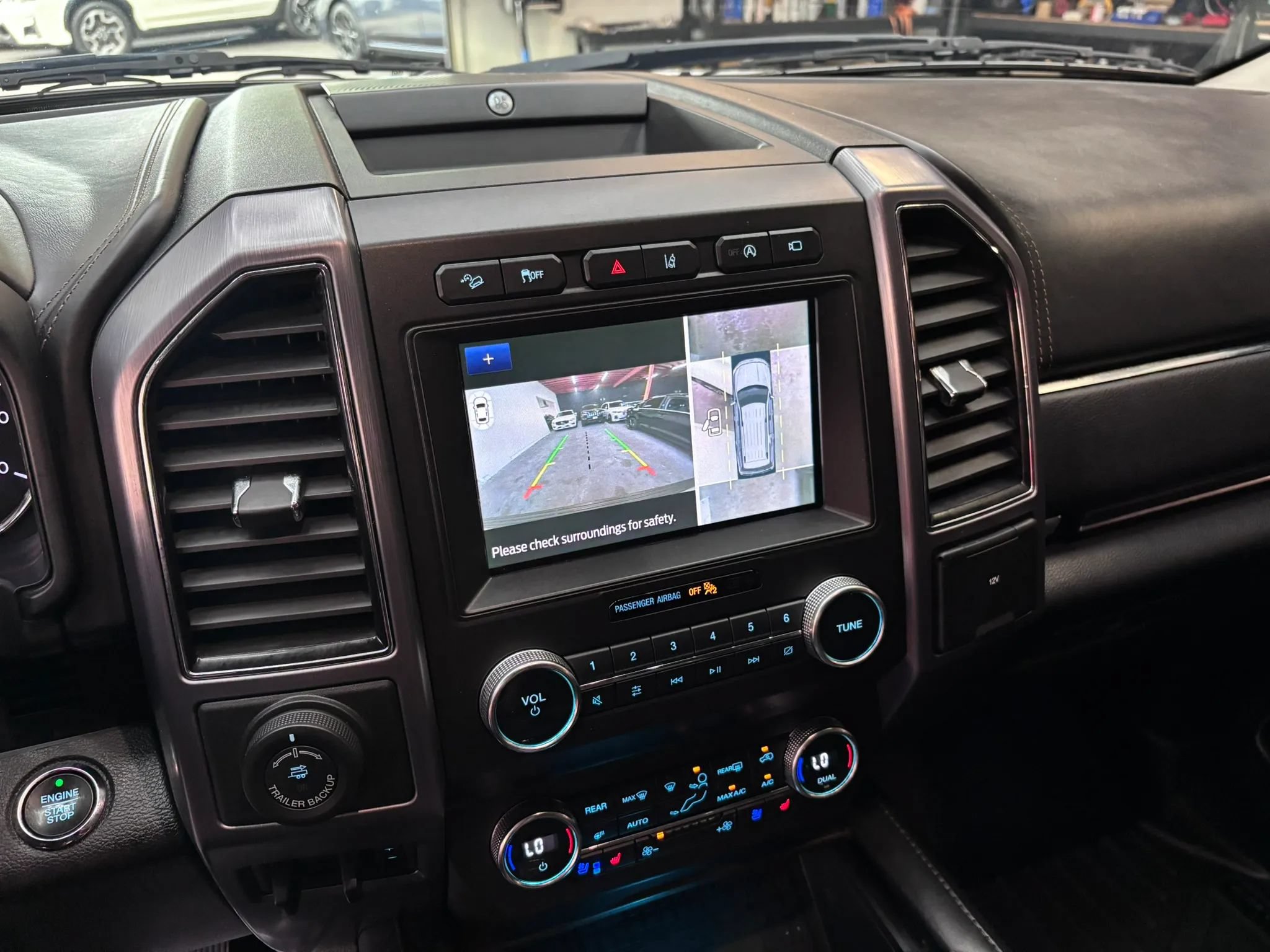 Used 2020 Ford Expedition Max Platinum AWD/4WD image 16
