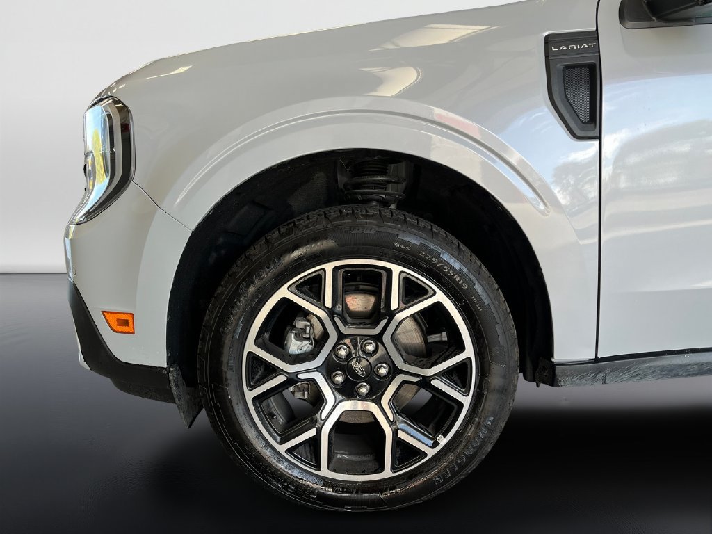 Used 2025 Ford Maverick Lariat w/ 4K Tow Package AWD/4WD image 9