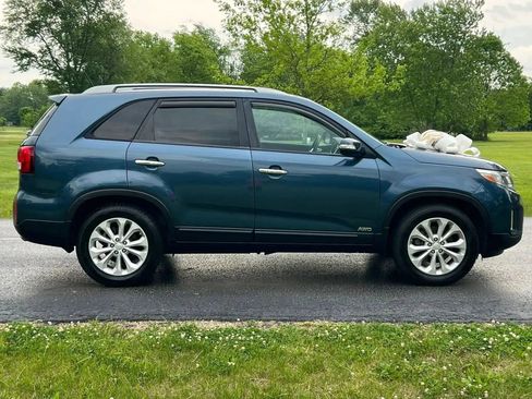 Used 2015 Kia Sorento EX AWD/4WD image 4