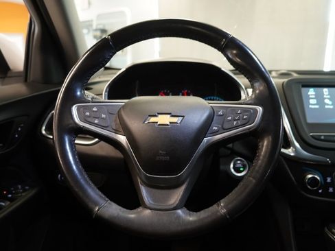 Used 2018 Chevrolet Equinox LT FWD image 18