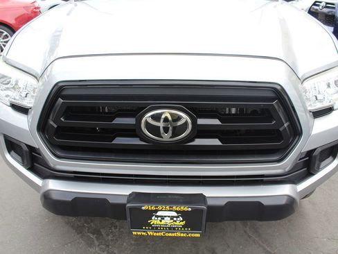 Used 2020 Toyota Tacoma SR w/ SR Convenience Package image 9