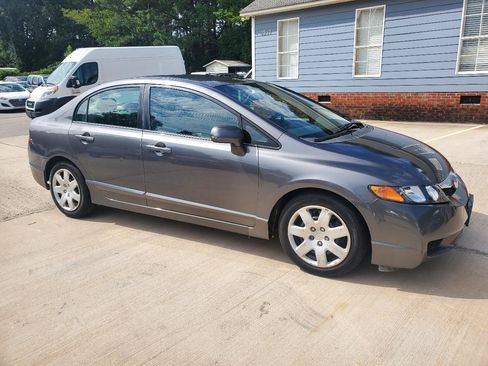 Used 2010 Honda Civic LX image 3