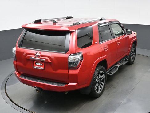 Used 2022 Toyota 4Runner SR5 AWD/4WD image 42