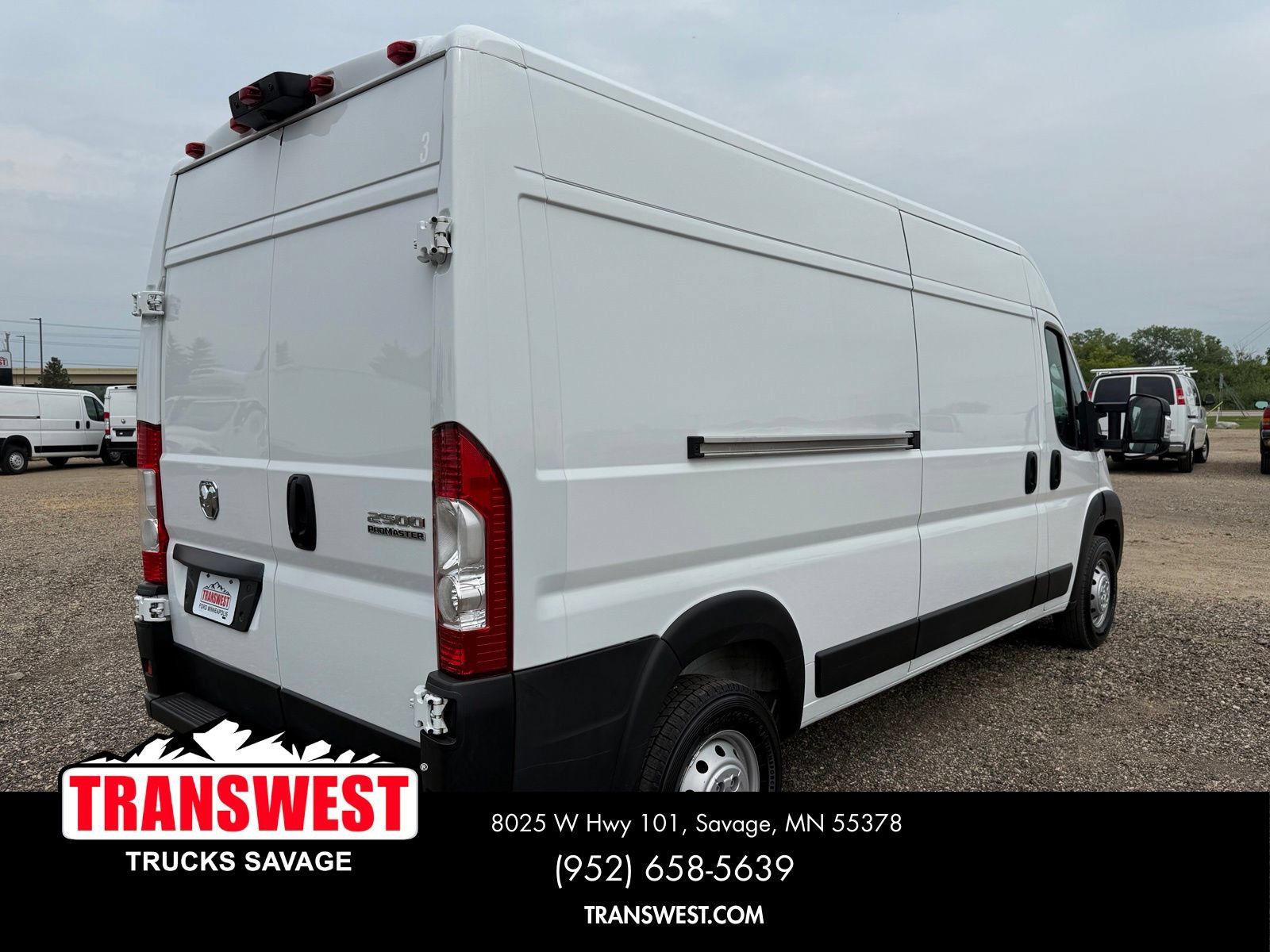 Used 2023 RAM ProMaster 2500 FWD image 13