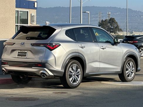 Certified 2025 Acura ADX AWD image 5